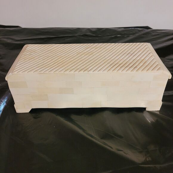 White Ivory Look Inlay On Wood Trinket Box Handmade 2 Drawers - Picture 4 of 10